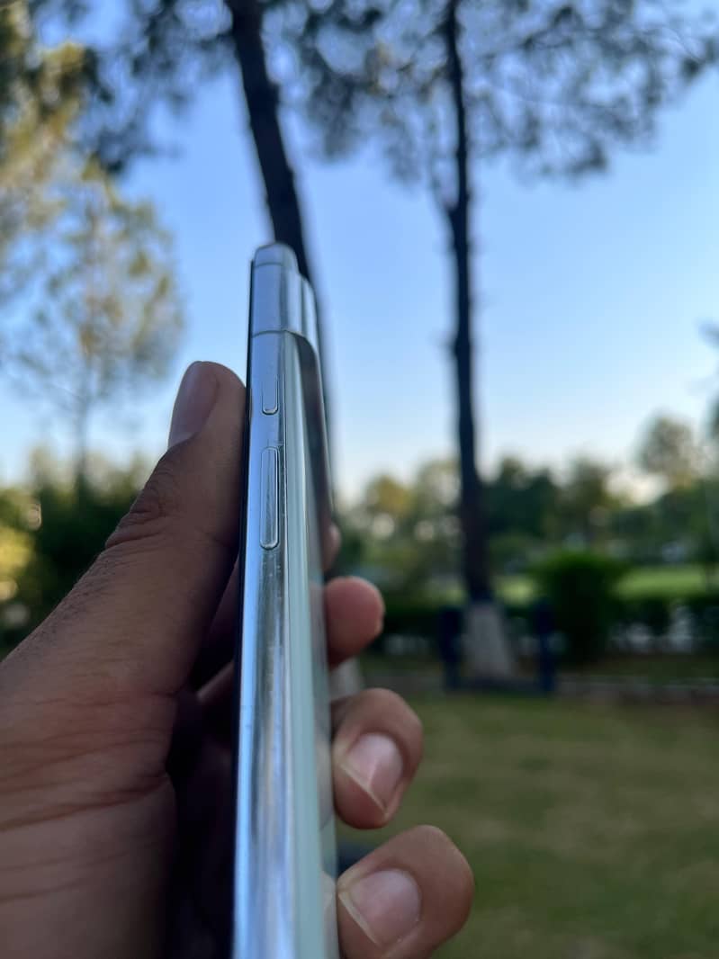 Google Pixel 8 Pro 9