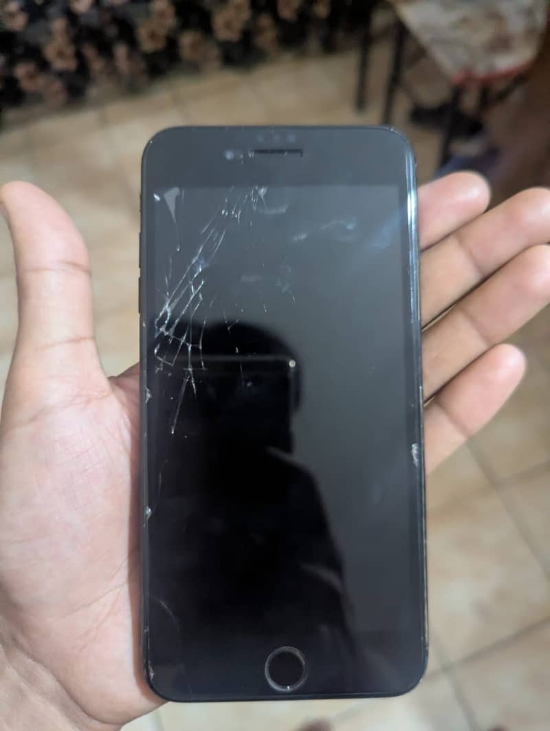 Apple iPhone 7 Plus 4