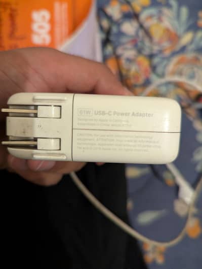 Apple c-type charger 61watt orignal