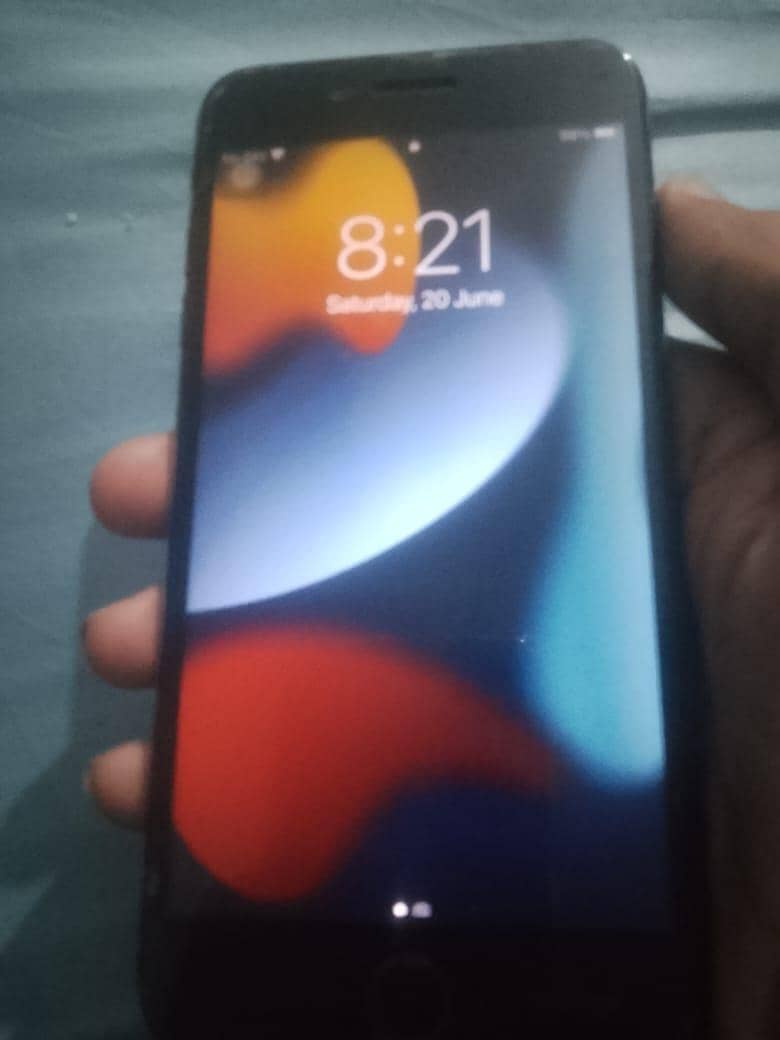 Apple iPhone 7 Plus 2