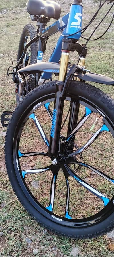 26 inch cycle beast quality only 2 days used 7 gearsback 3 gearsfront
