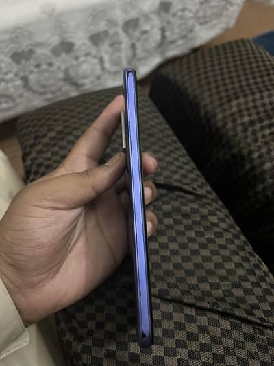 Vivo y21 4/64  only phone