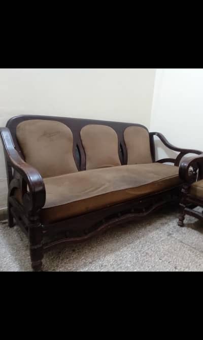 SOFA SET for sale in good condition