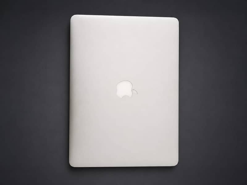 Apple MacBook 0
