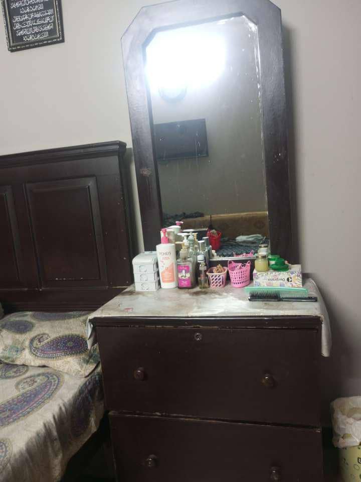 Dressing Table 1