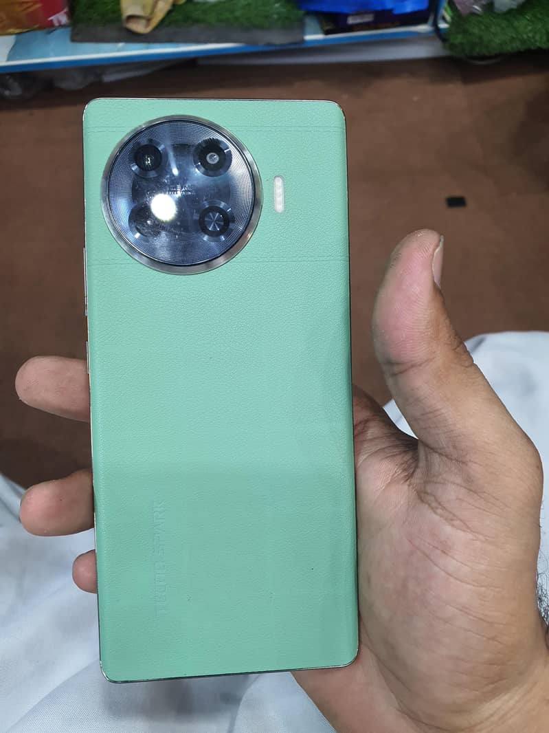 Tecno CAMON 20 Plus 1