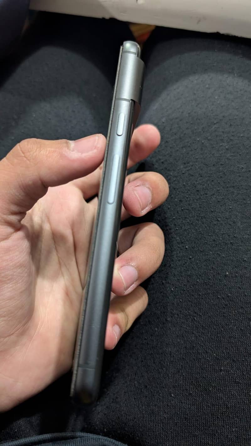 Google Pixel 8 1