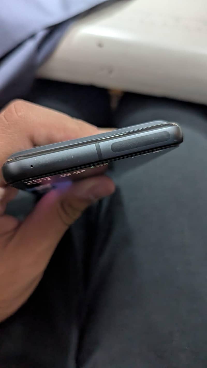 Google Pixel 8 2