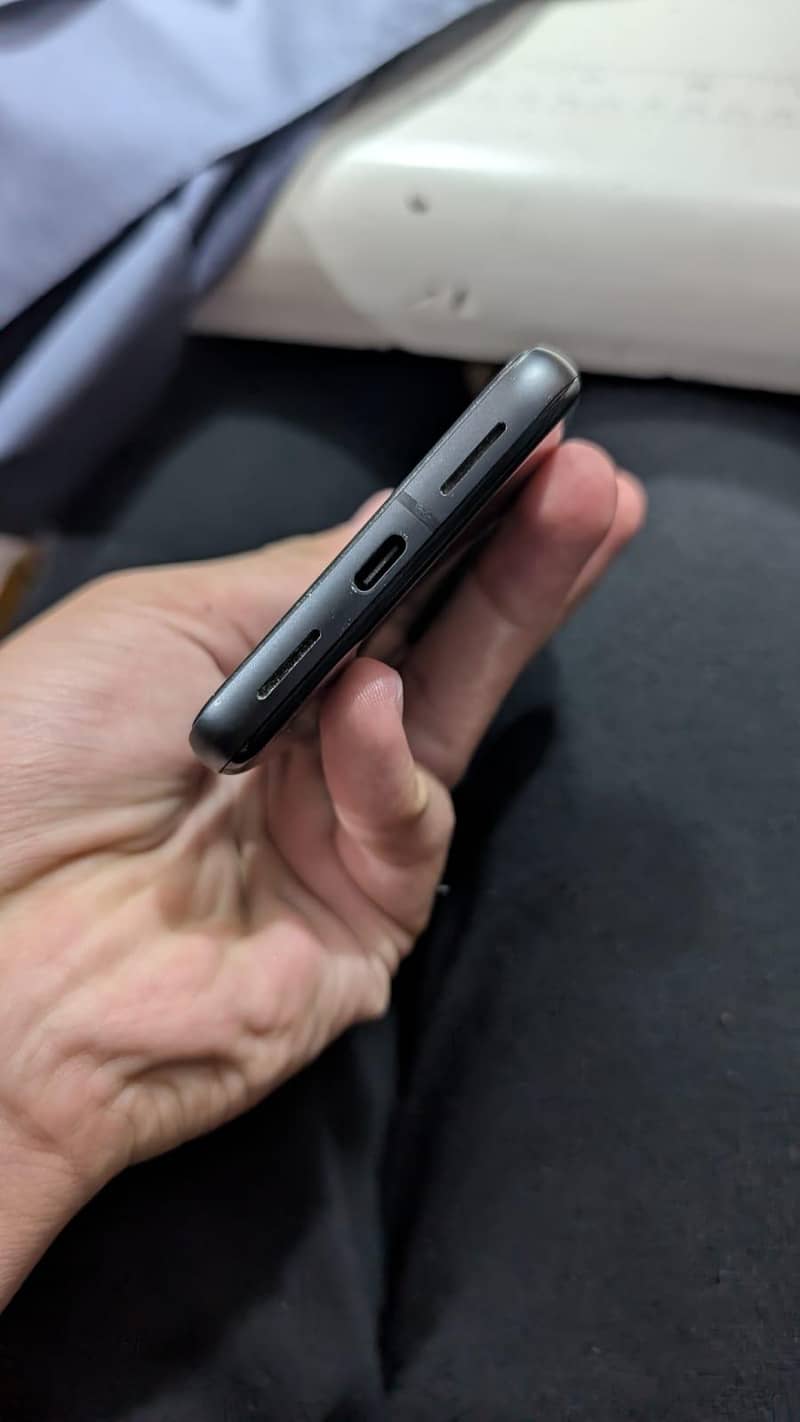 Google Pixel 8 3