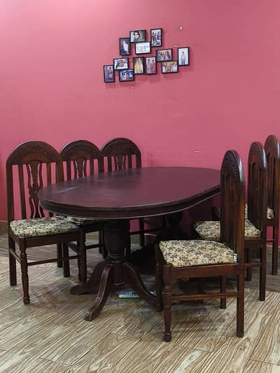 Dinning Table & Chairs Selling