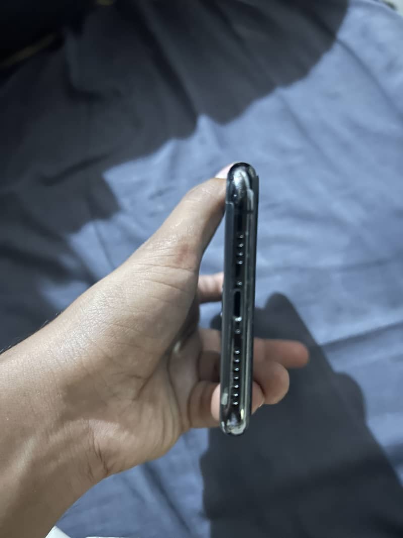iPhone 11 pro max 5