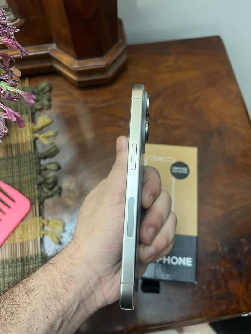 Apple iPhone 15 Pro (512 gb) Factory unlock (91BH) 5