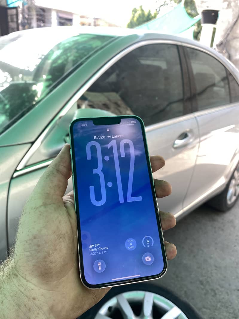 Apple iPhone 13 Pro 0