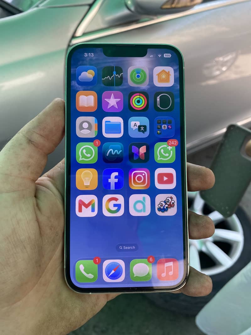 Apple iPhone 13 Pro 1