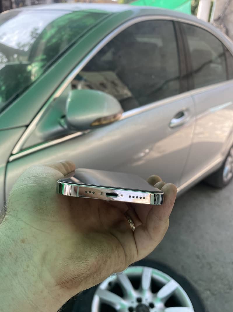 Apple iPhone 13 Pro 6