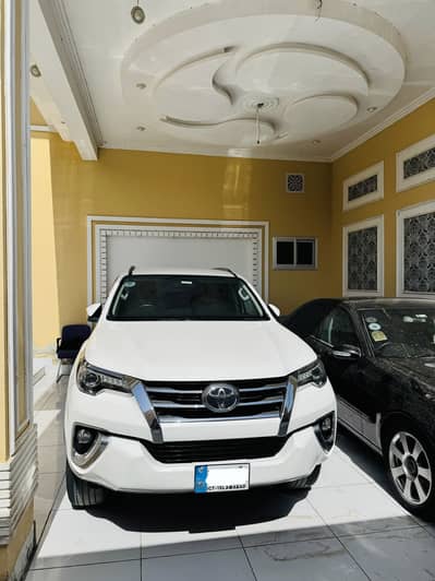 Toyota Fortuner V 2.7 4x4 Petrol