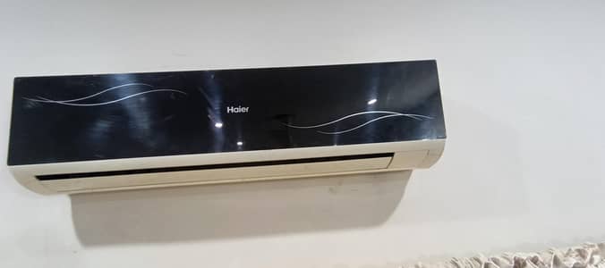 new condition 1.5 ton AC non inverter