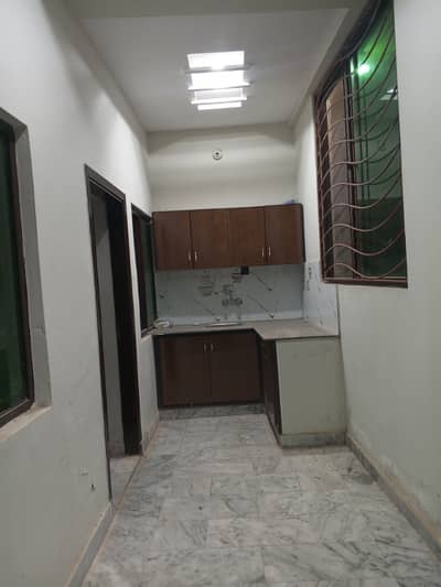 Sgnal room available for rent in h13 Islamabad
