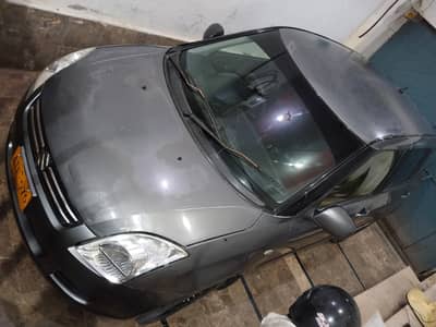 Suzuki Swift Dlx 2011