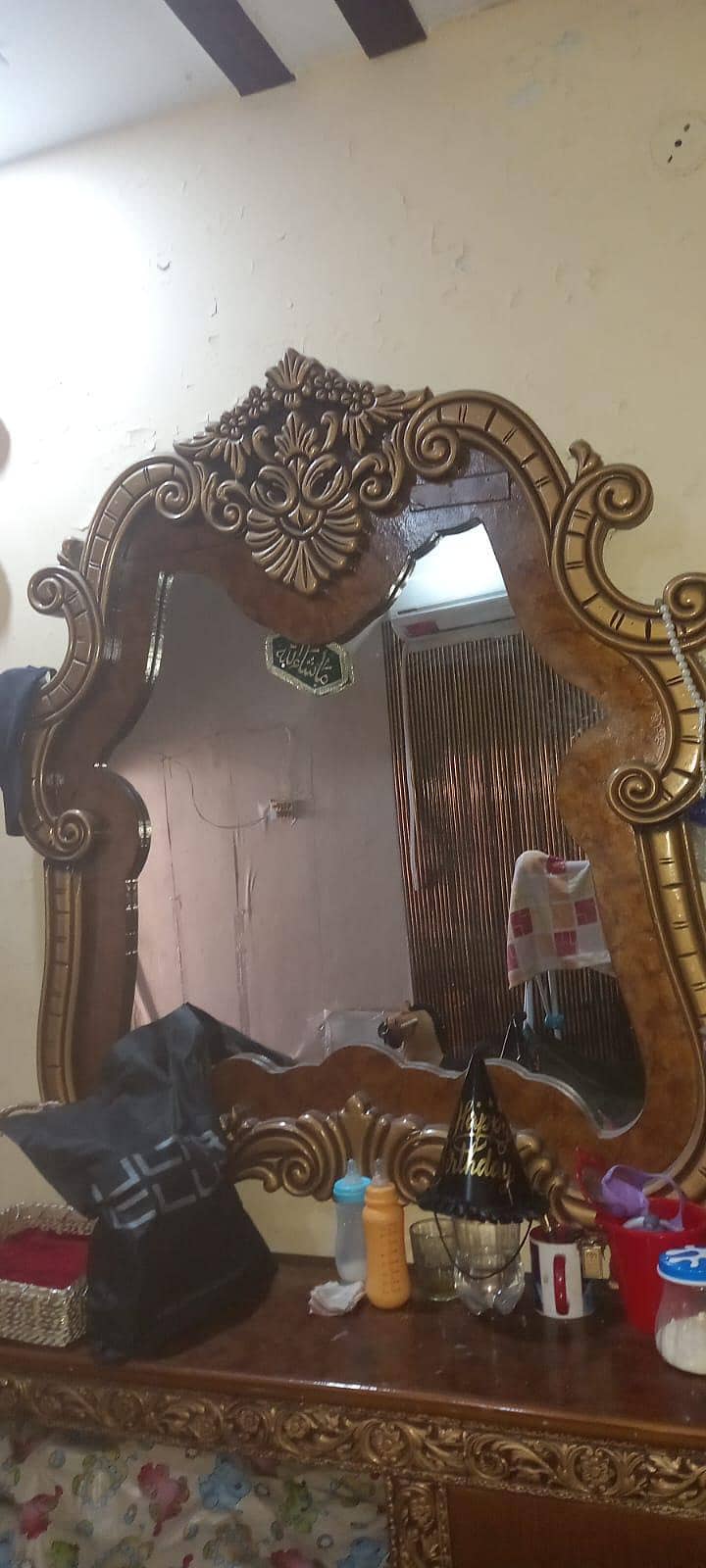 Bed and dressing table 4