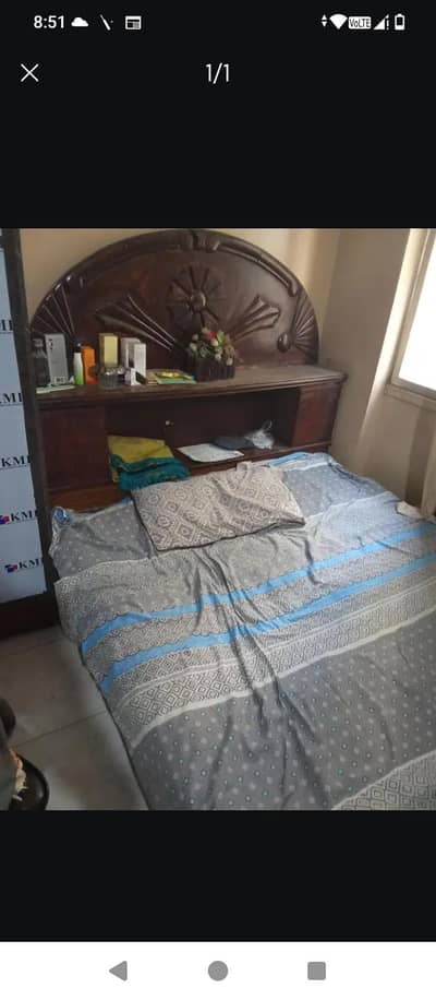 Queen bed for sale