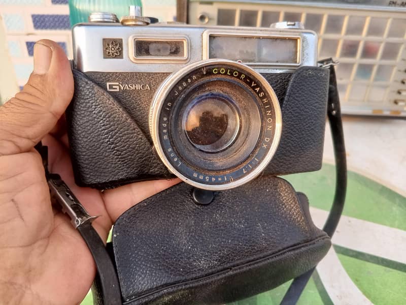 Antique  camera 2