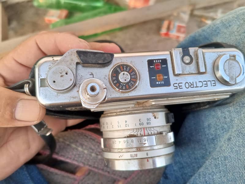 Antique  camera 3