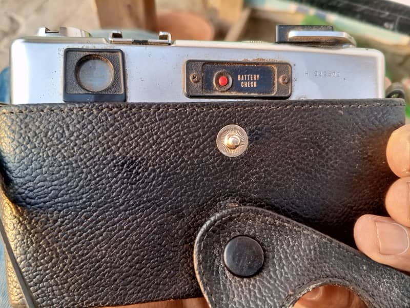 Antique  camera 4