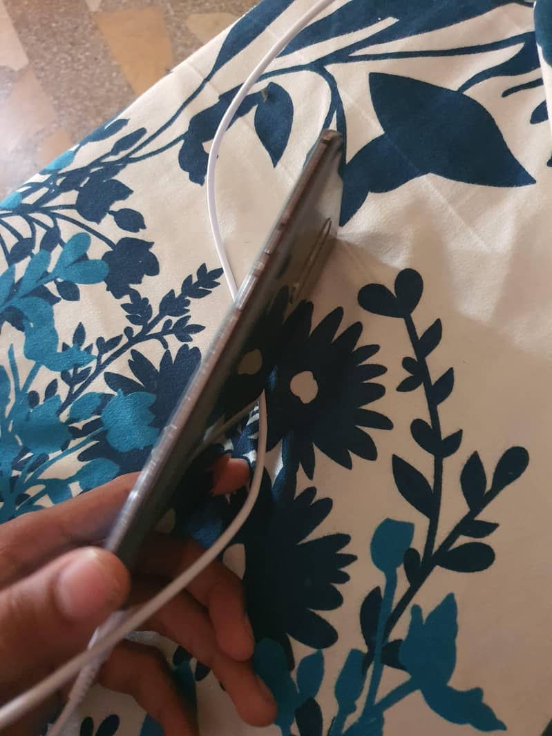 One Plus 7 Pro 3