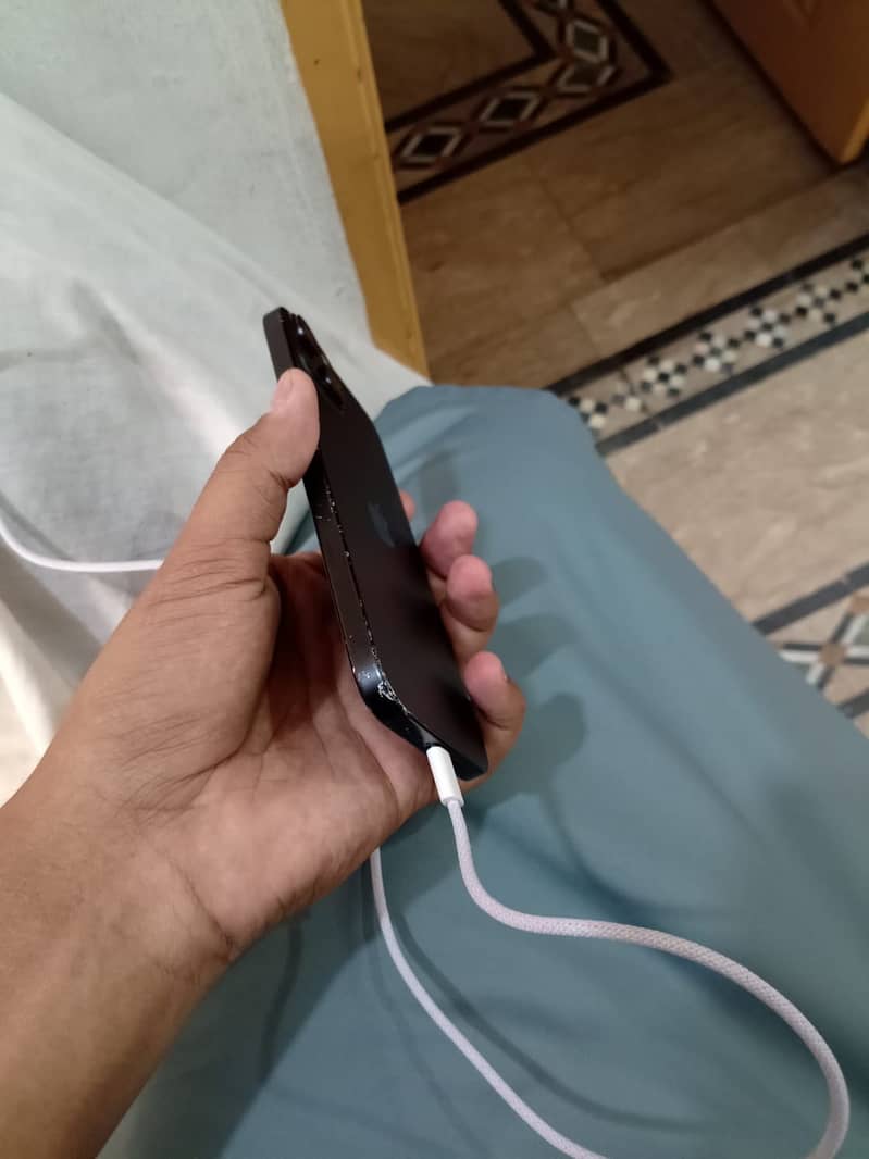 Apple iPhone 15 plus 1