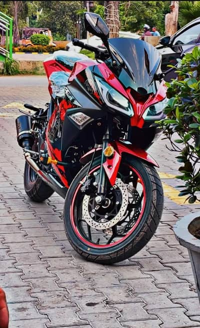 Kawasaki Zx-10r 400cc just drive (2500km)