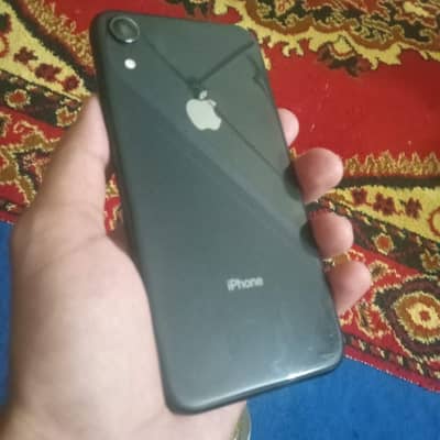 Apple iPhone XR