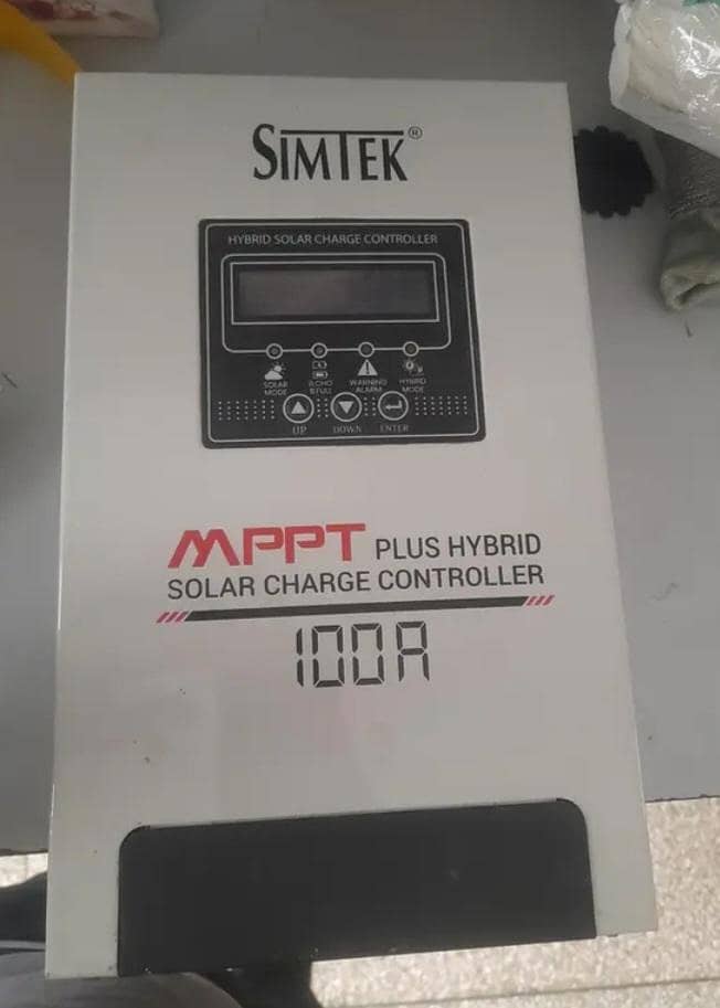 SIMTEK MPPT 100 A CONTROLLER 0