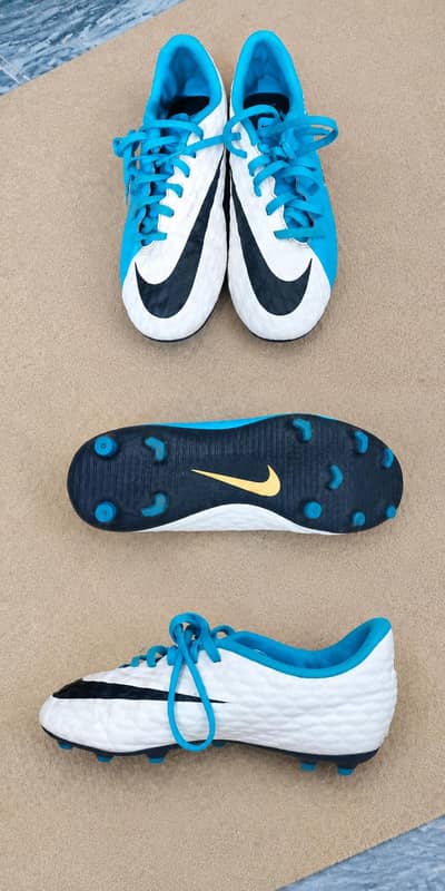 football shoes . . . size 7