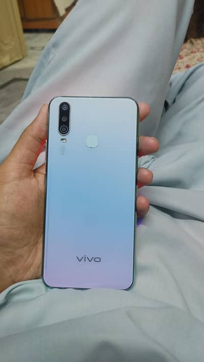 Vivo Y17 dual sim with 8gb ram and 256 gb storage