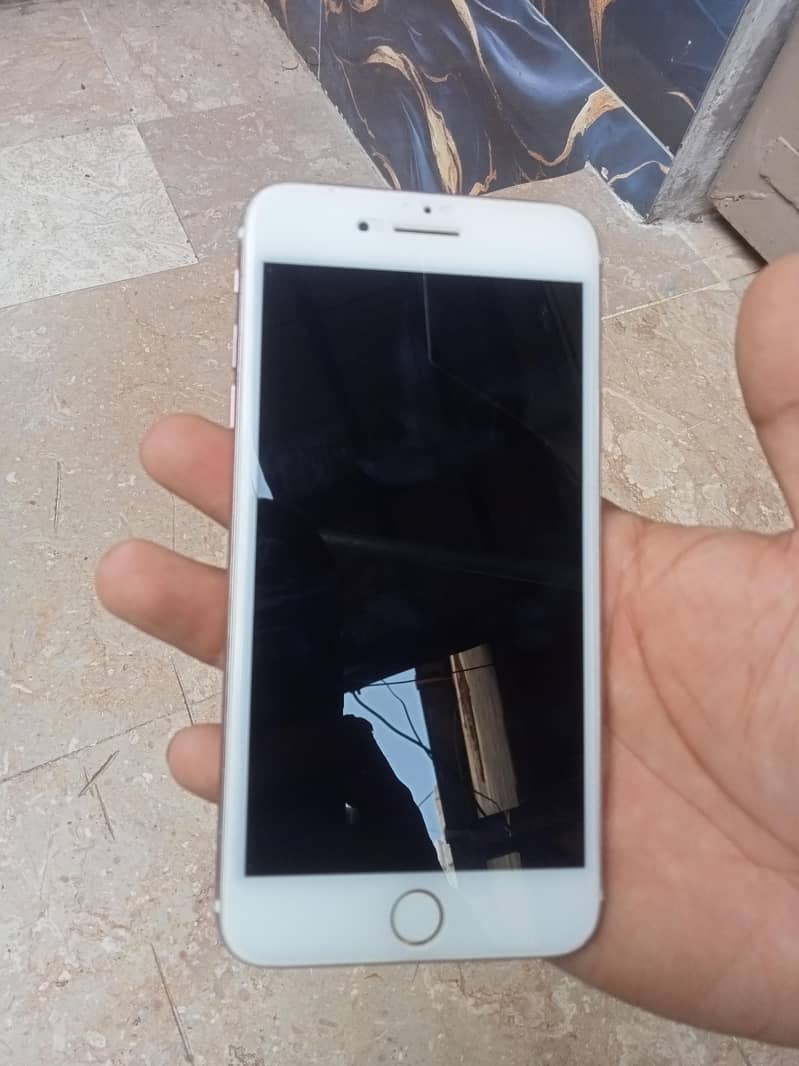 Apple iPhone 7 Plus 1