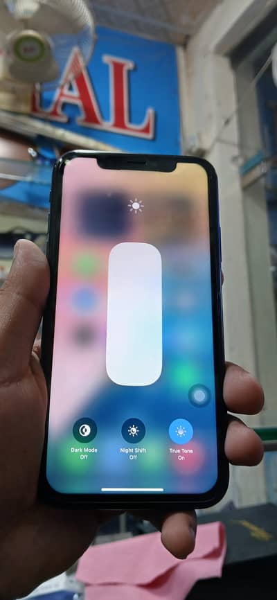 Apple iPhone XR