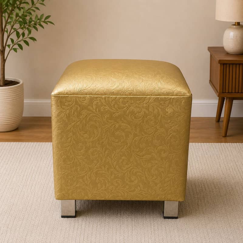 Ottoman/Stool 0