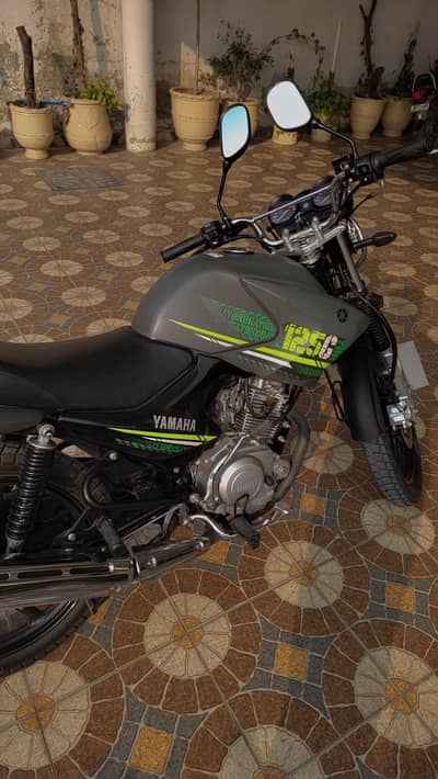 Yamaha ybr 125 g (2023 model) grey matte