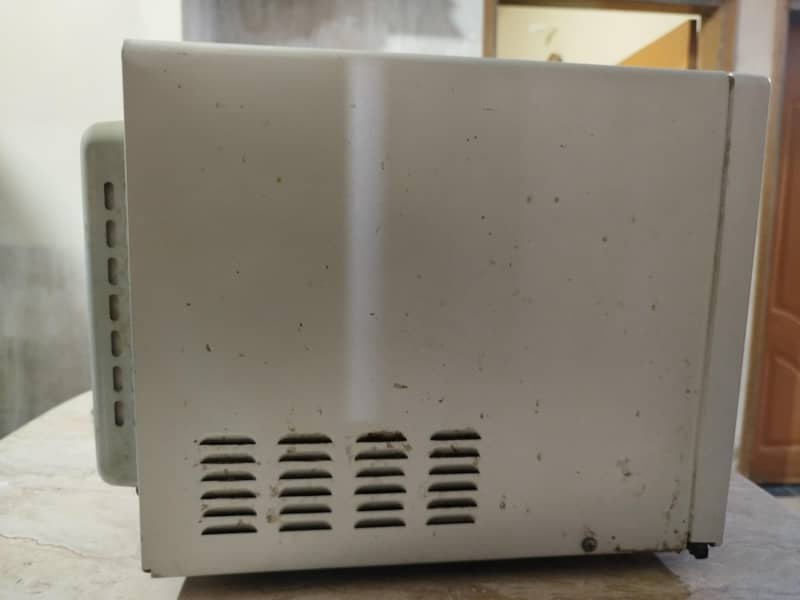Dawlance Microwave 5