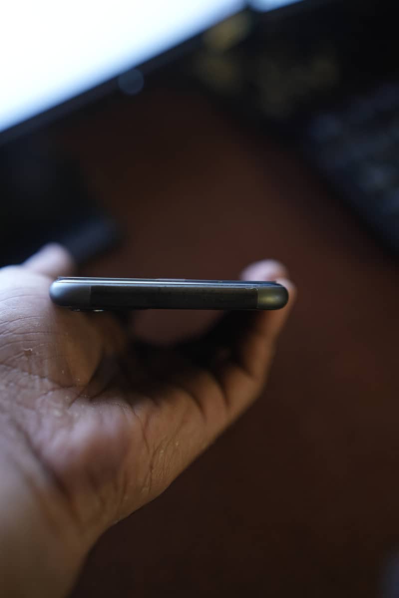 Apple iPhone 11 5