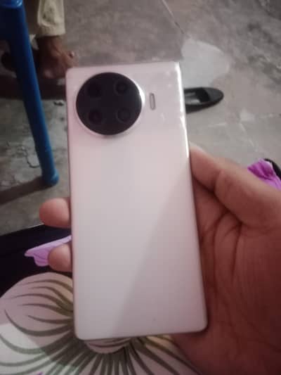 Tecno Spark 20 Pro Plus