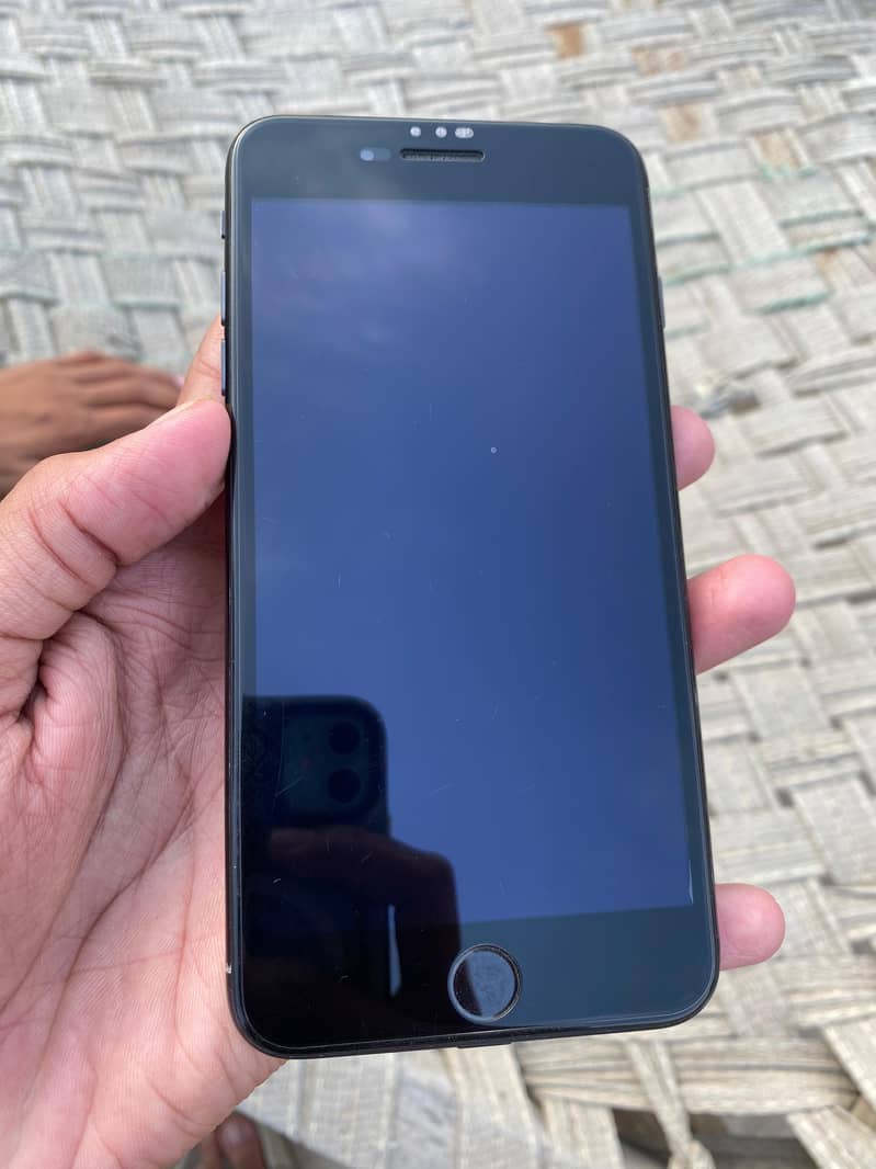 Apple iPhone 7 Plus 3