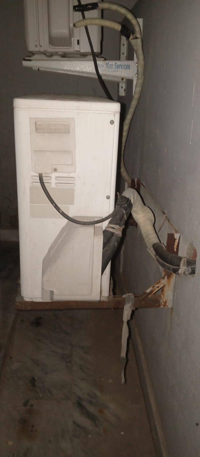 1 Ton Split ac 7