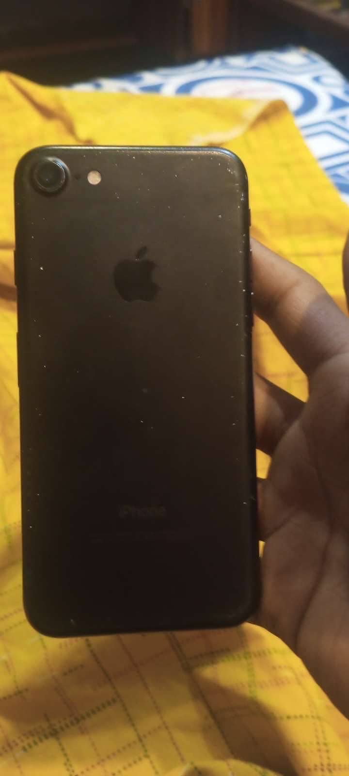 Apple iPhone 7 1