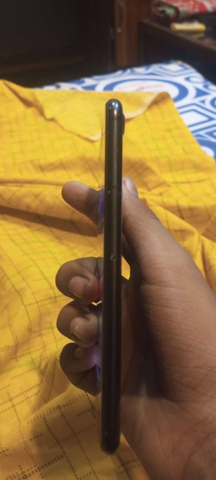 Apple iPhone 7 3
