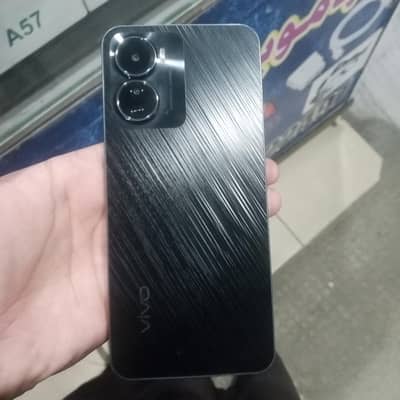 Vivo Y16