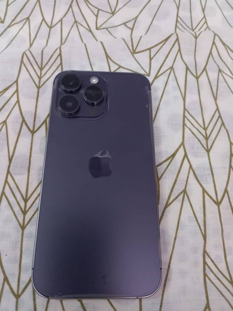 Apple iPhone 14 Pro Max 1