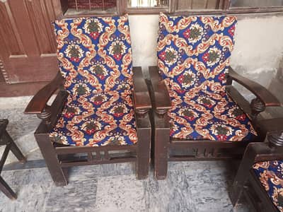 Sofa Seet In Good Condition