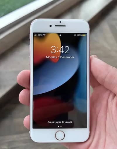 i Phone 7 Pta Approved Official Box Or Charge Be Sat Ha 03187858662